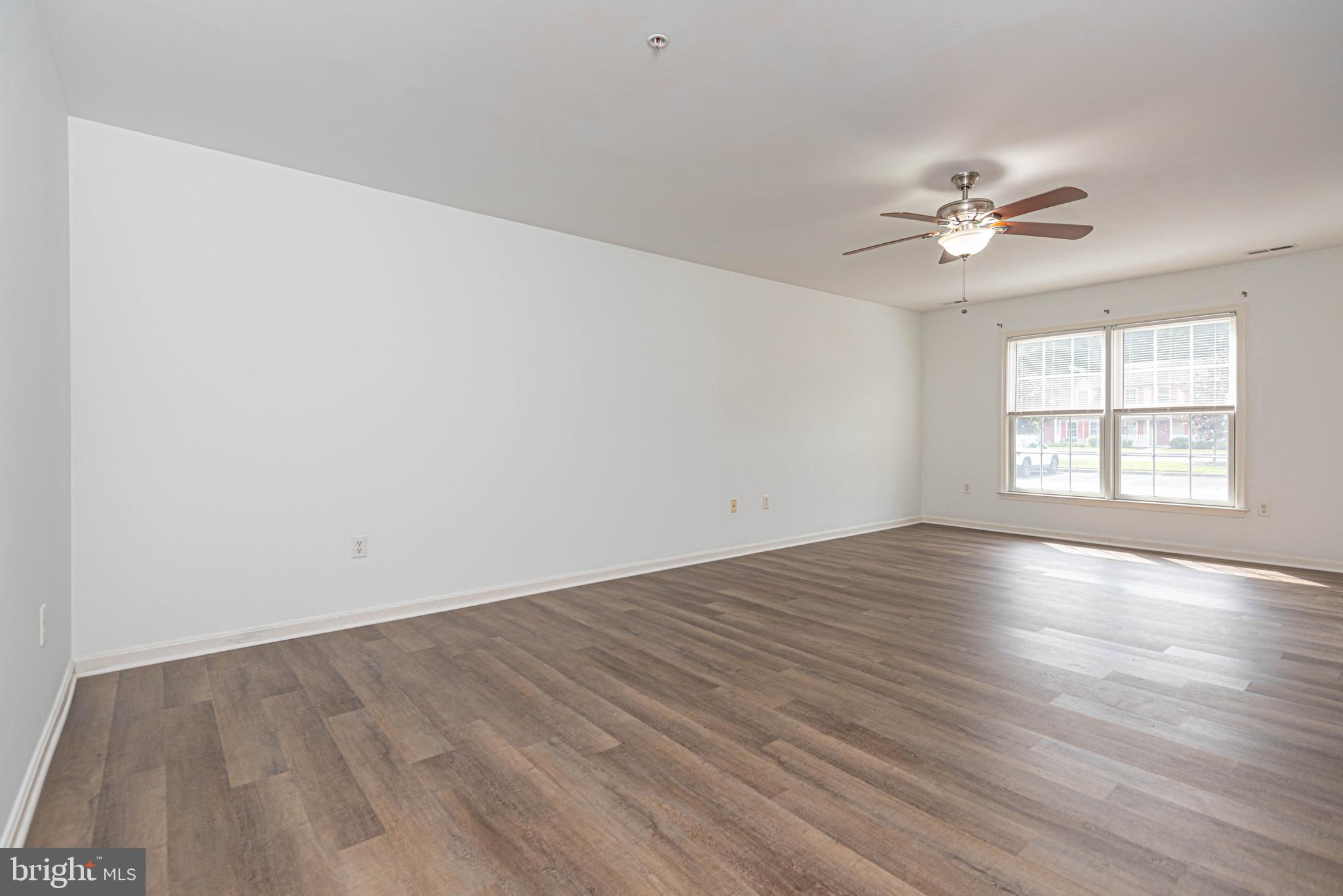 VILLAGES AT PARSONS LAKE - Residential