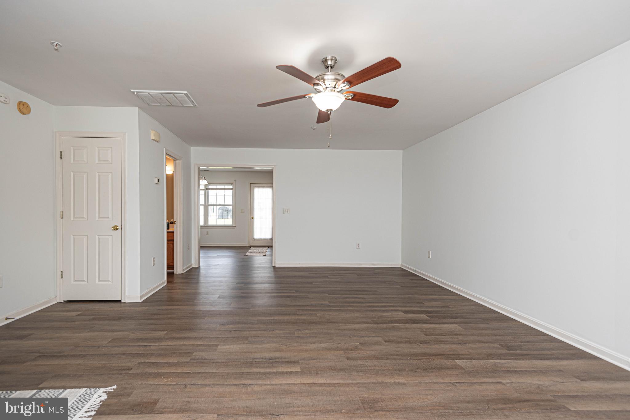 VILLAGES AT PARSONS LAKE - Residential