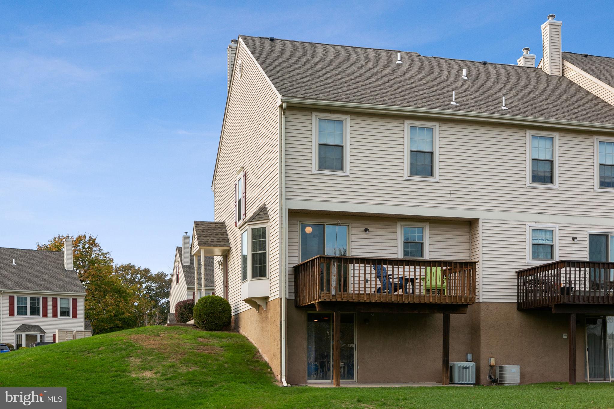 MAPLE GLEN - Residential