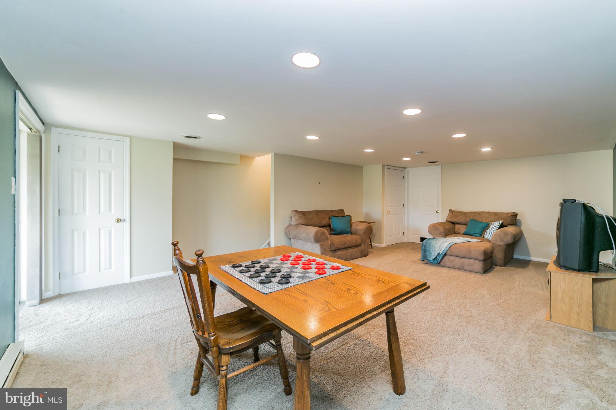 MAPLE GLEN - Residential