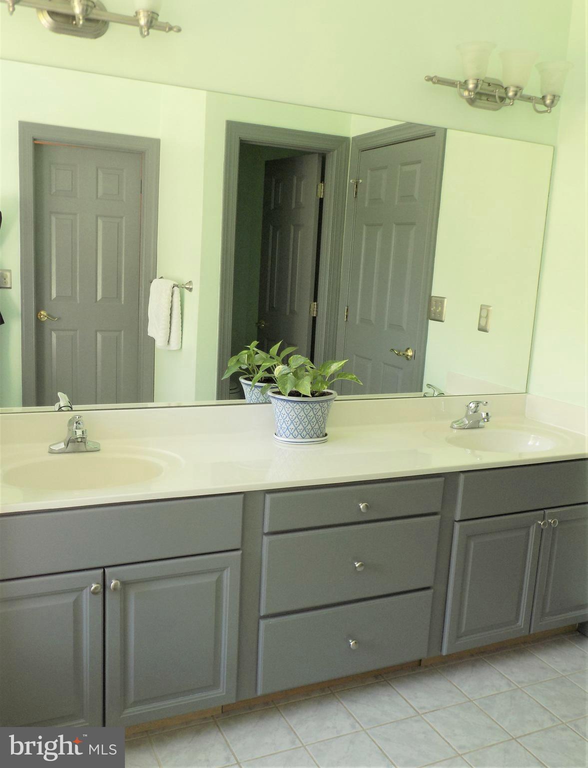 CLAIRMONT MANOR - Residential