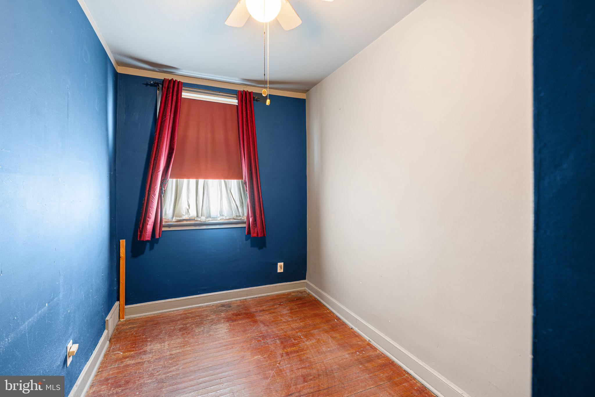 LAWNDALE - Residential