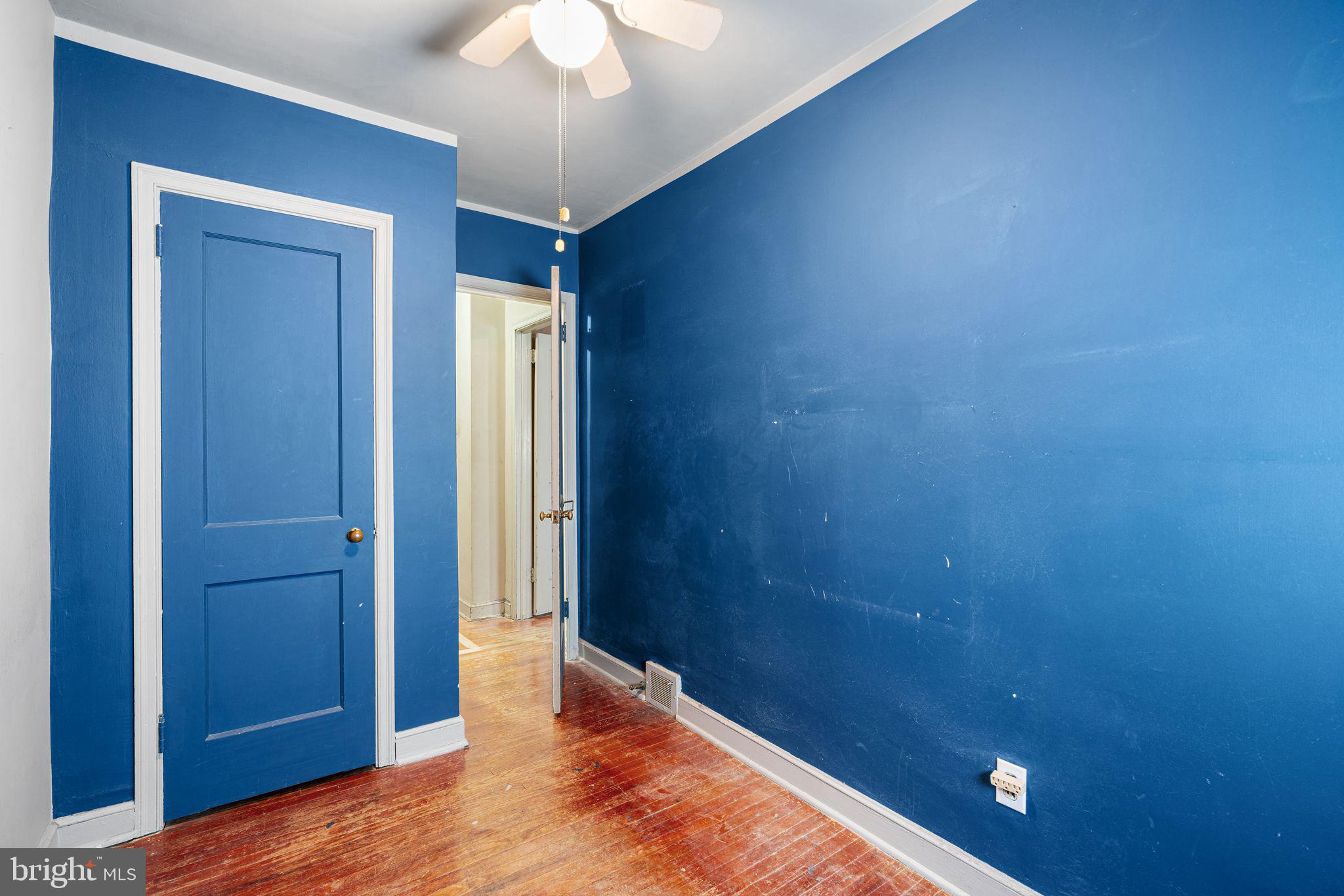 LAWNDALE - Residential