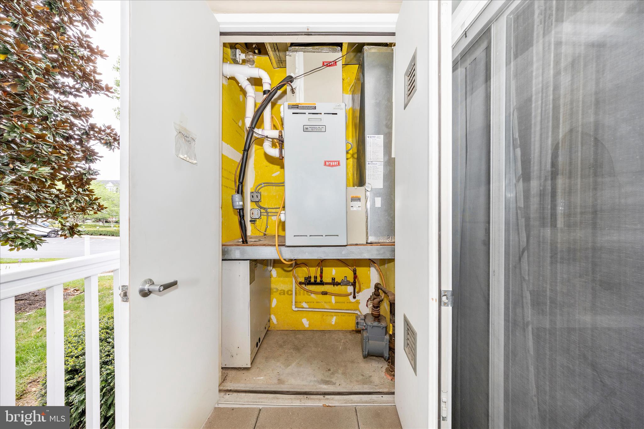 WORMANS MILL - Residential