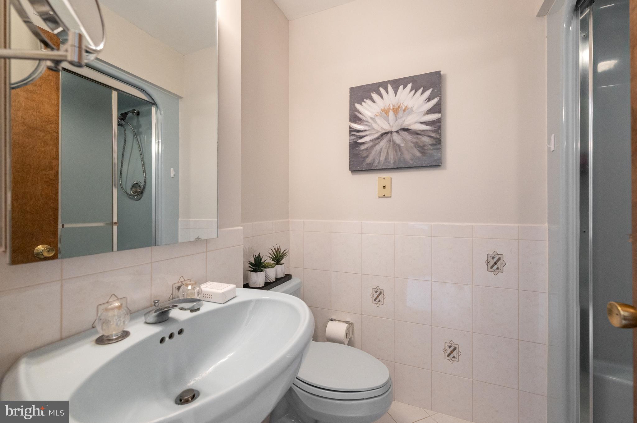 HIDDEN VALLEY - Residential