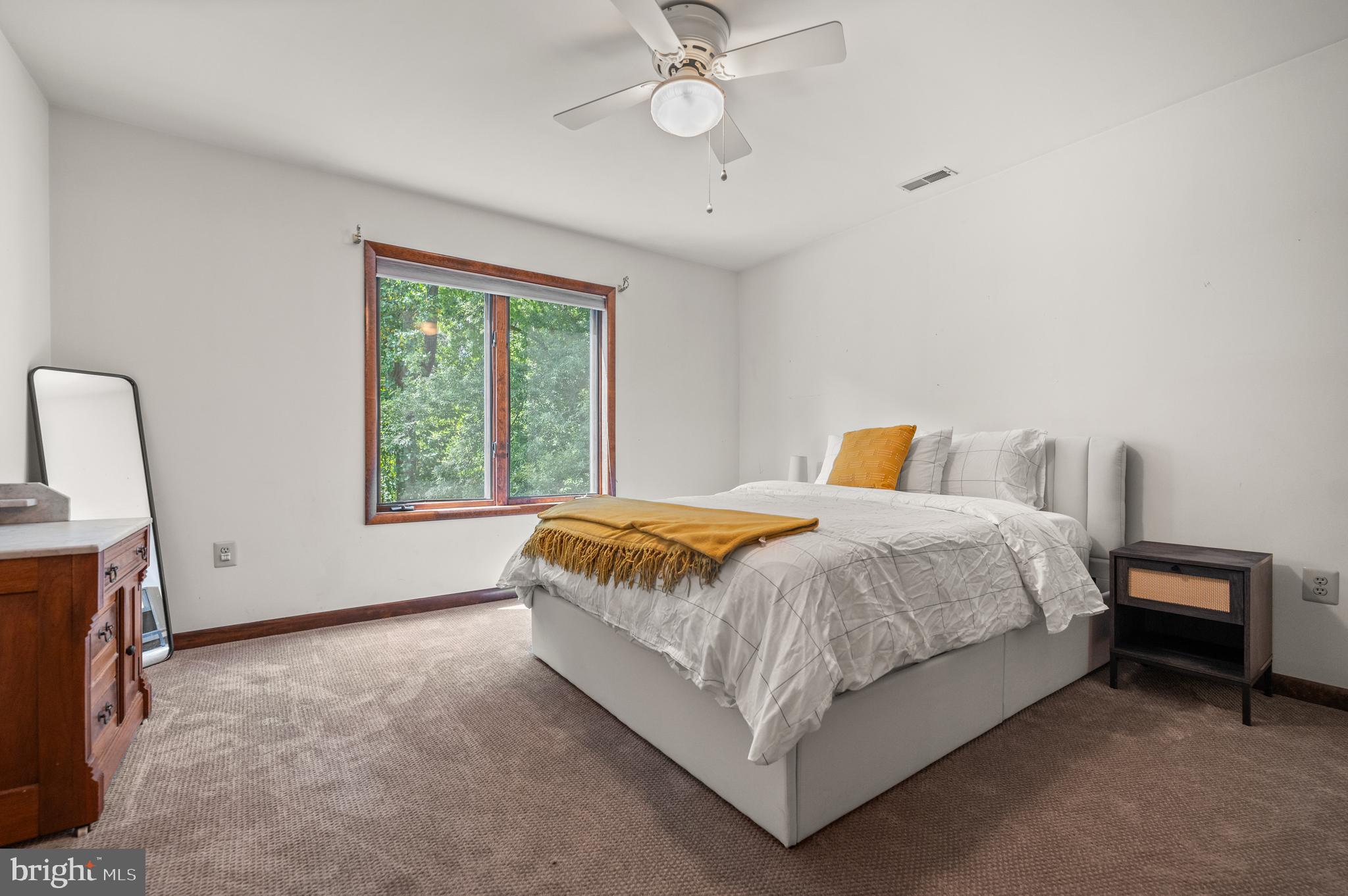 HIDDEN VALLEY - Residential