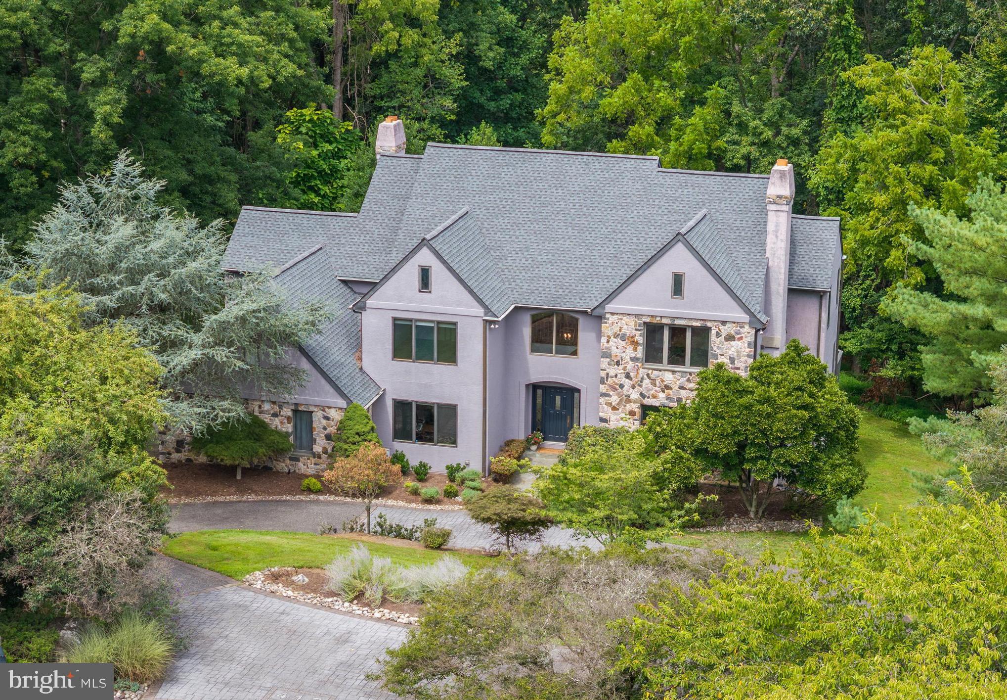 HIDDEN VALLEY - Residential