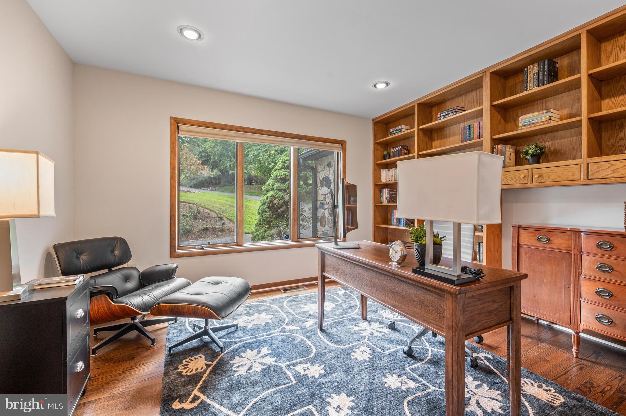 HIDDEN VALLEY - Residential