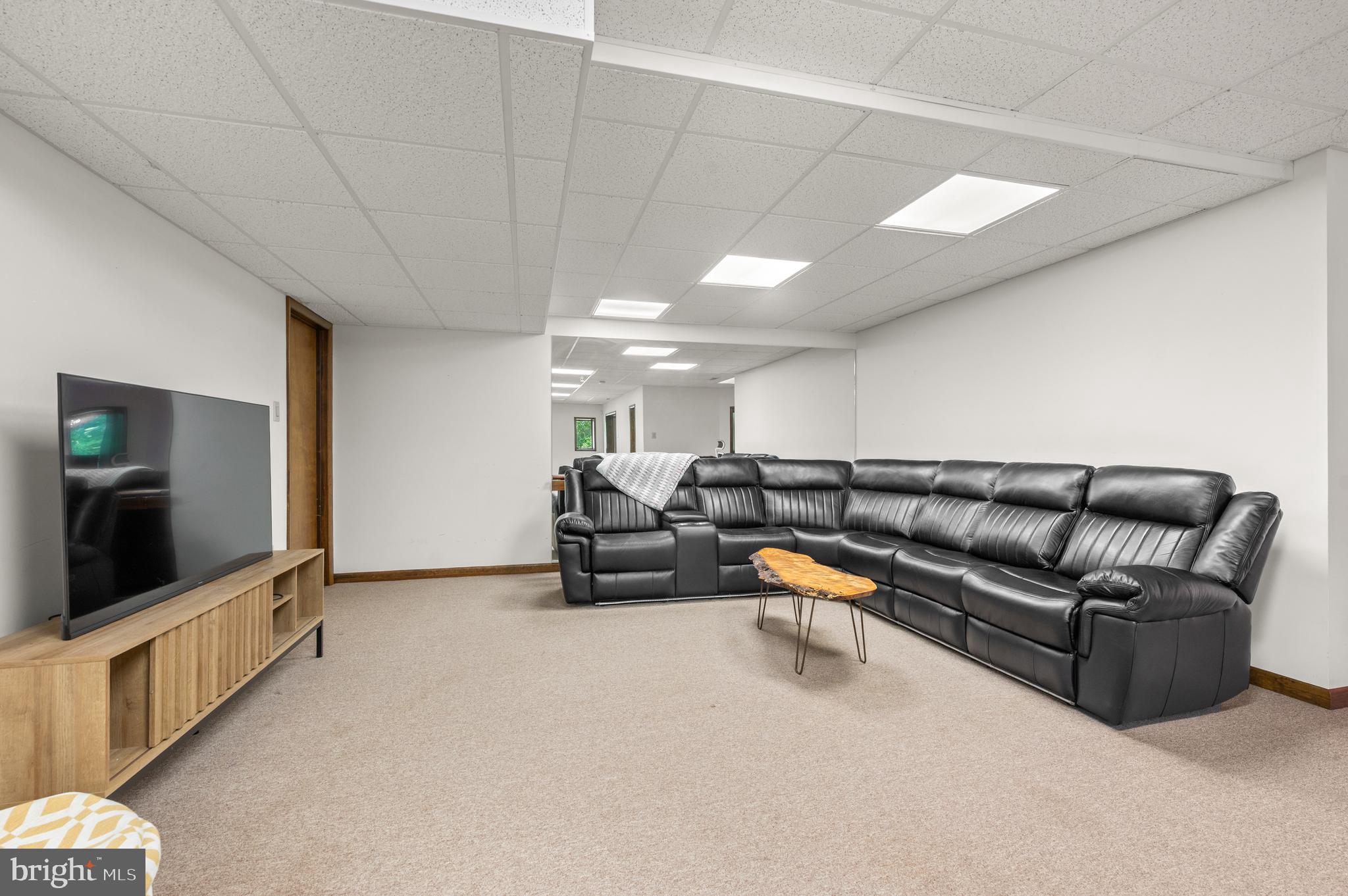 HIDDEN VALLEY - Residential