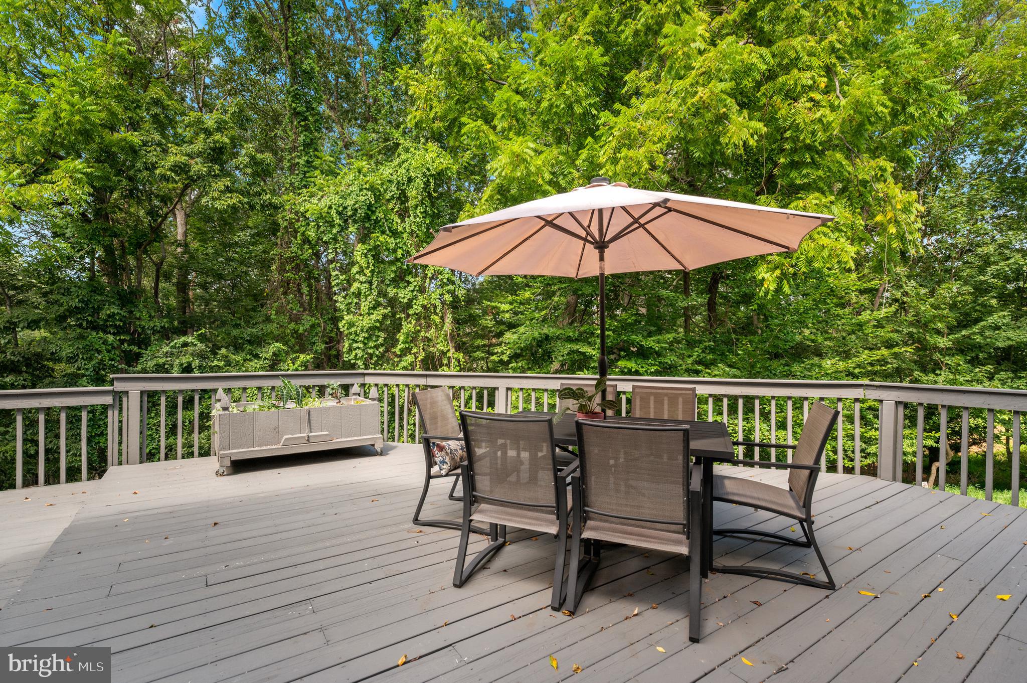 HIDDEN VALLEY - Residential