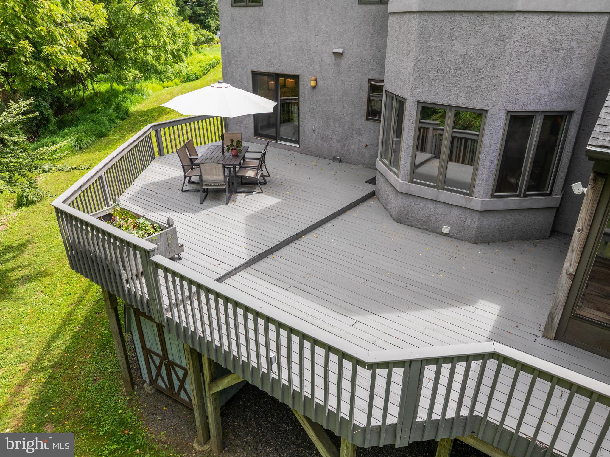 HIDDEN VALLEY - Residential