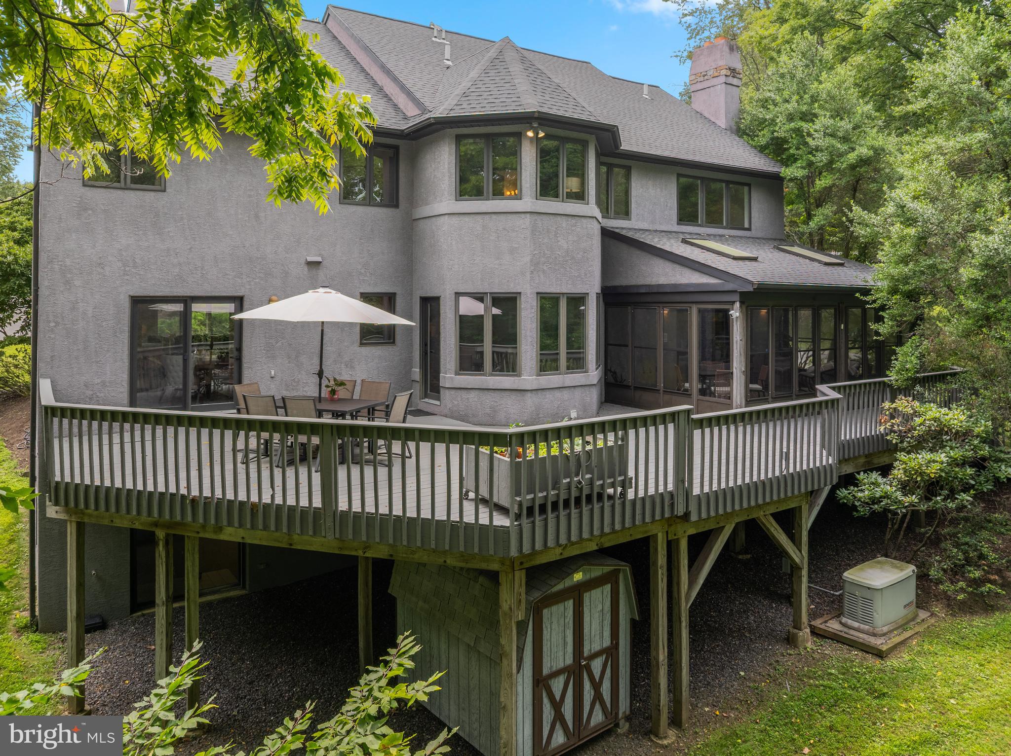 HIDDEN VALLEY - Residential