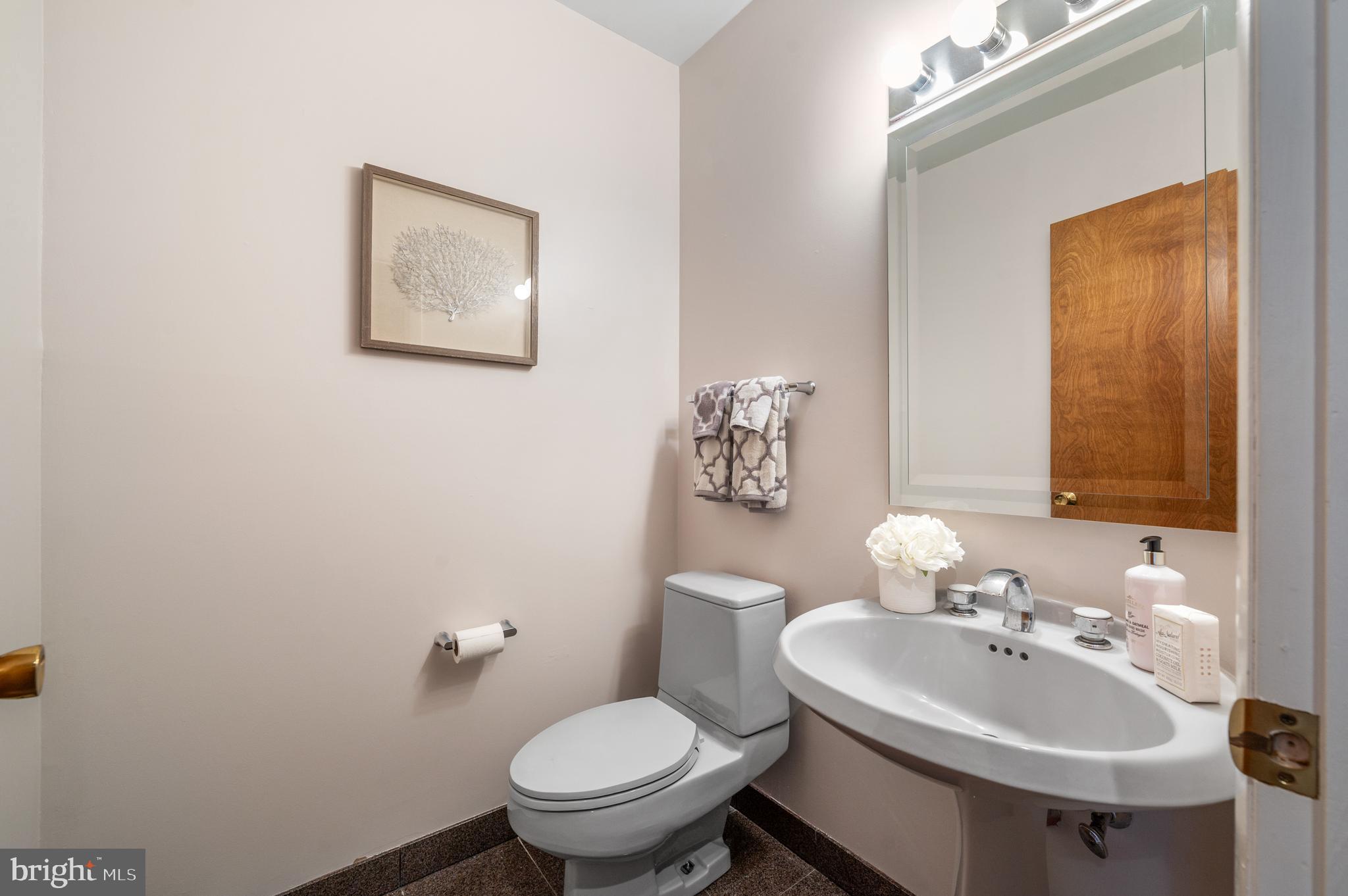 HIDDEN VALLEY - Residential