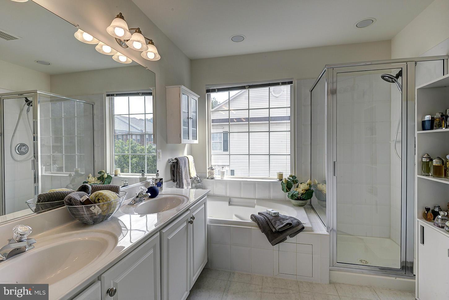 HUNTINGTON STATION - Residential