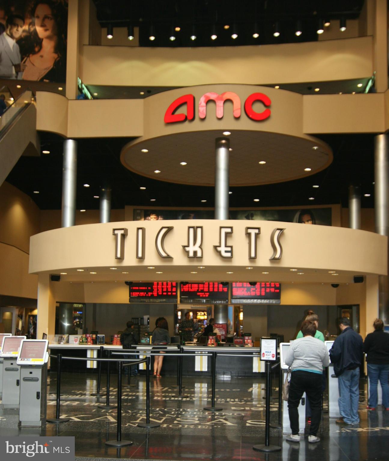 HUNTINGTON STATION - Residential