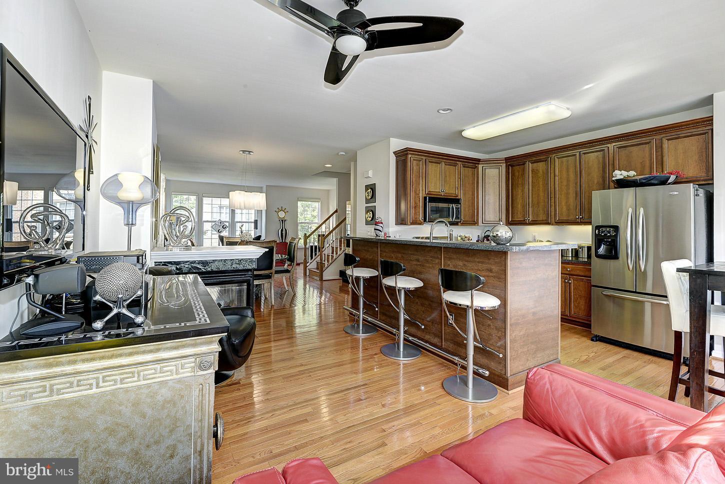 HUNTINGTON STATION - Residential