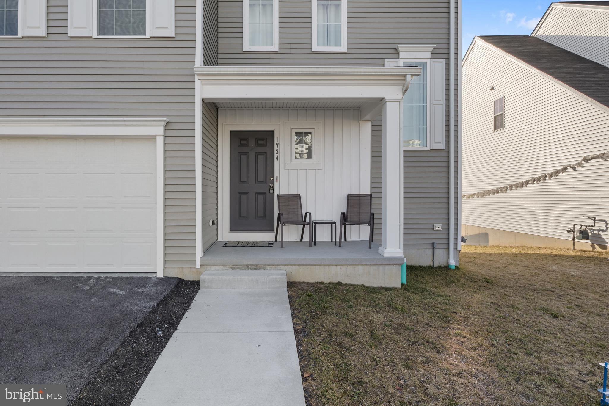 1734 BRADLEY DRIVE