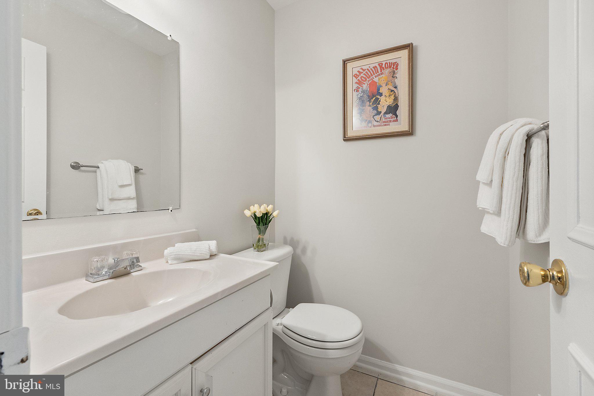 LONDON TOWN WEST - Residential