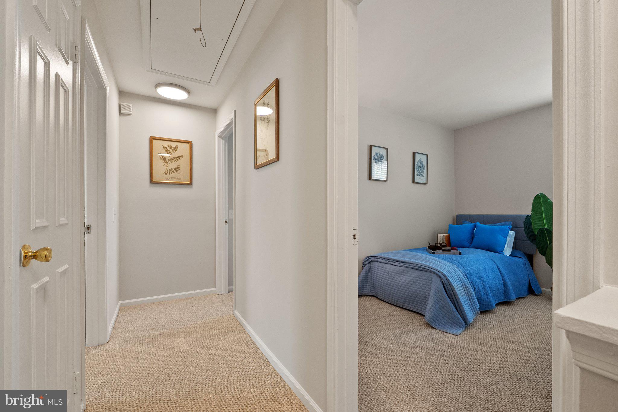 LONDON TOWN WEST - Residential