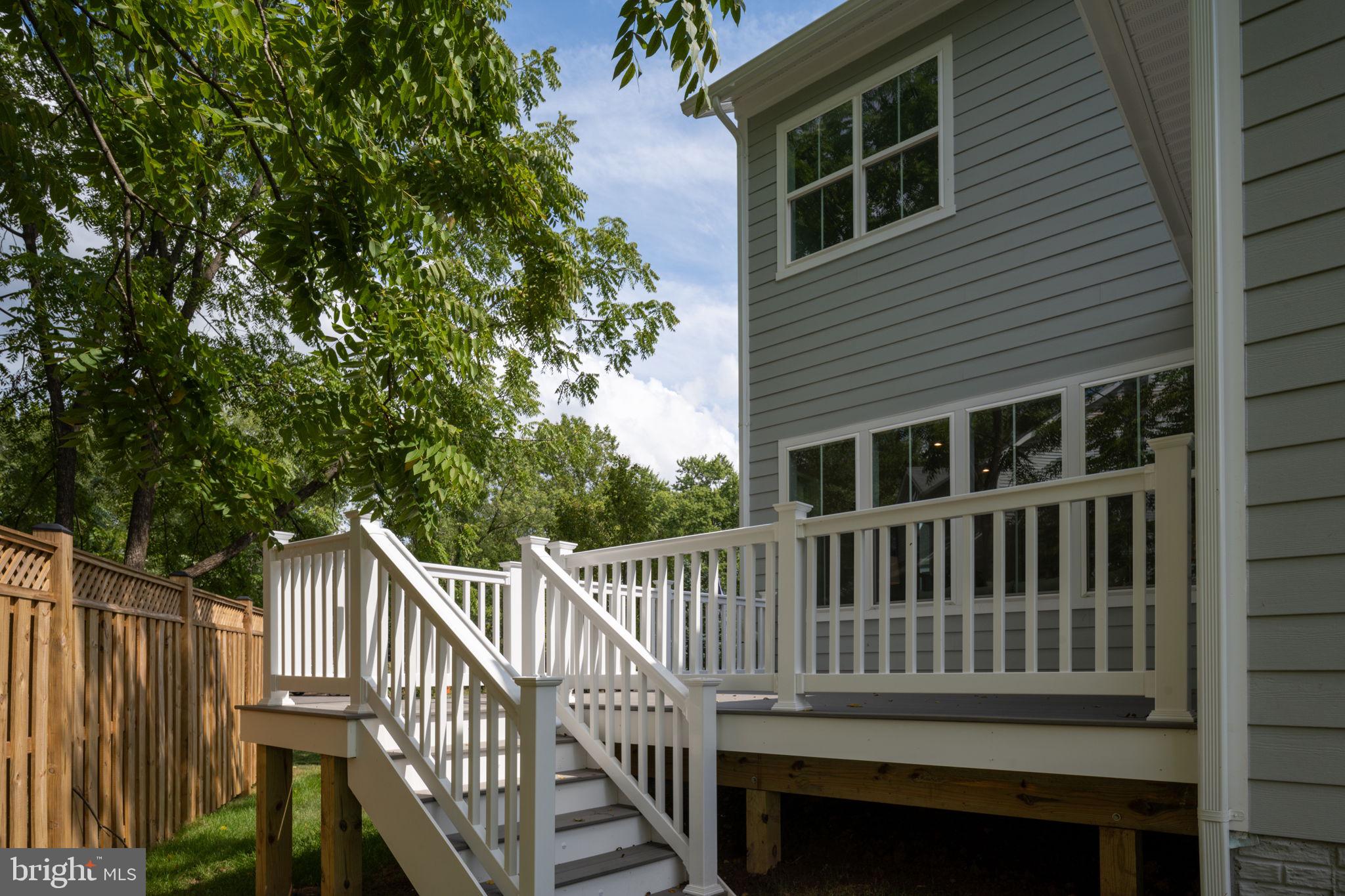 SPRING LAKE - Residential