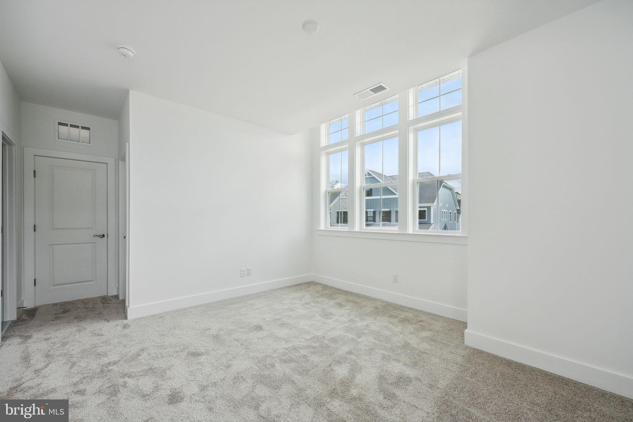 SPRING LAKE - Residential