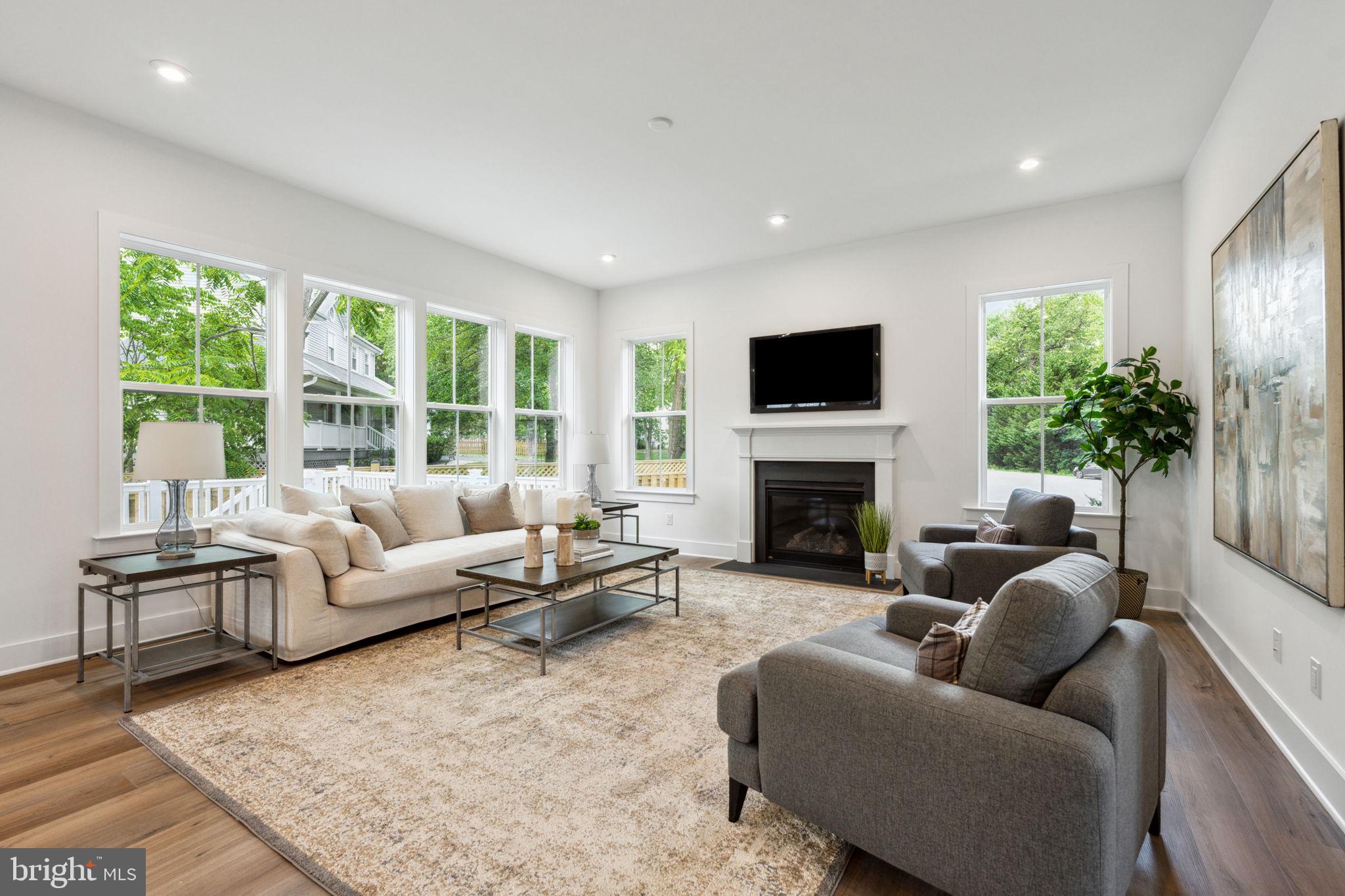 SPRING LAKE - Residential