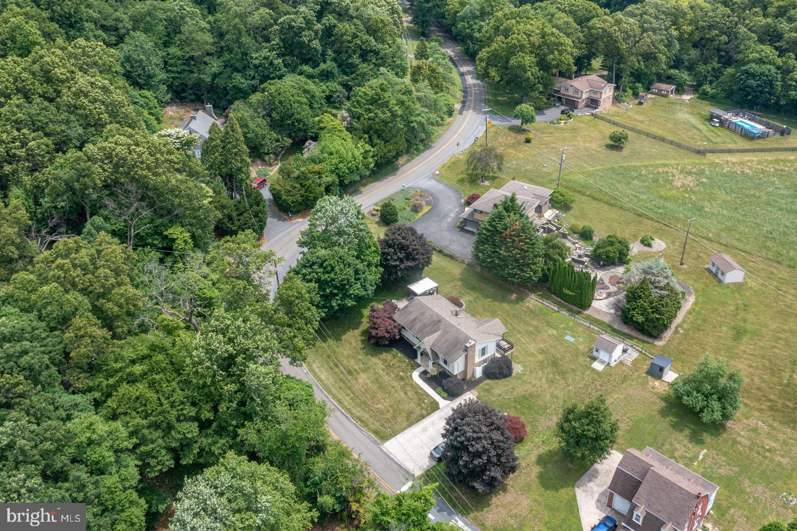 307 SKYLINE DRIVE