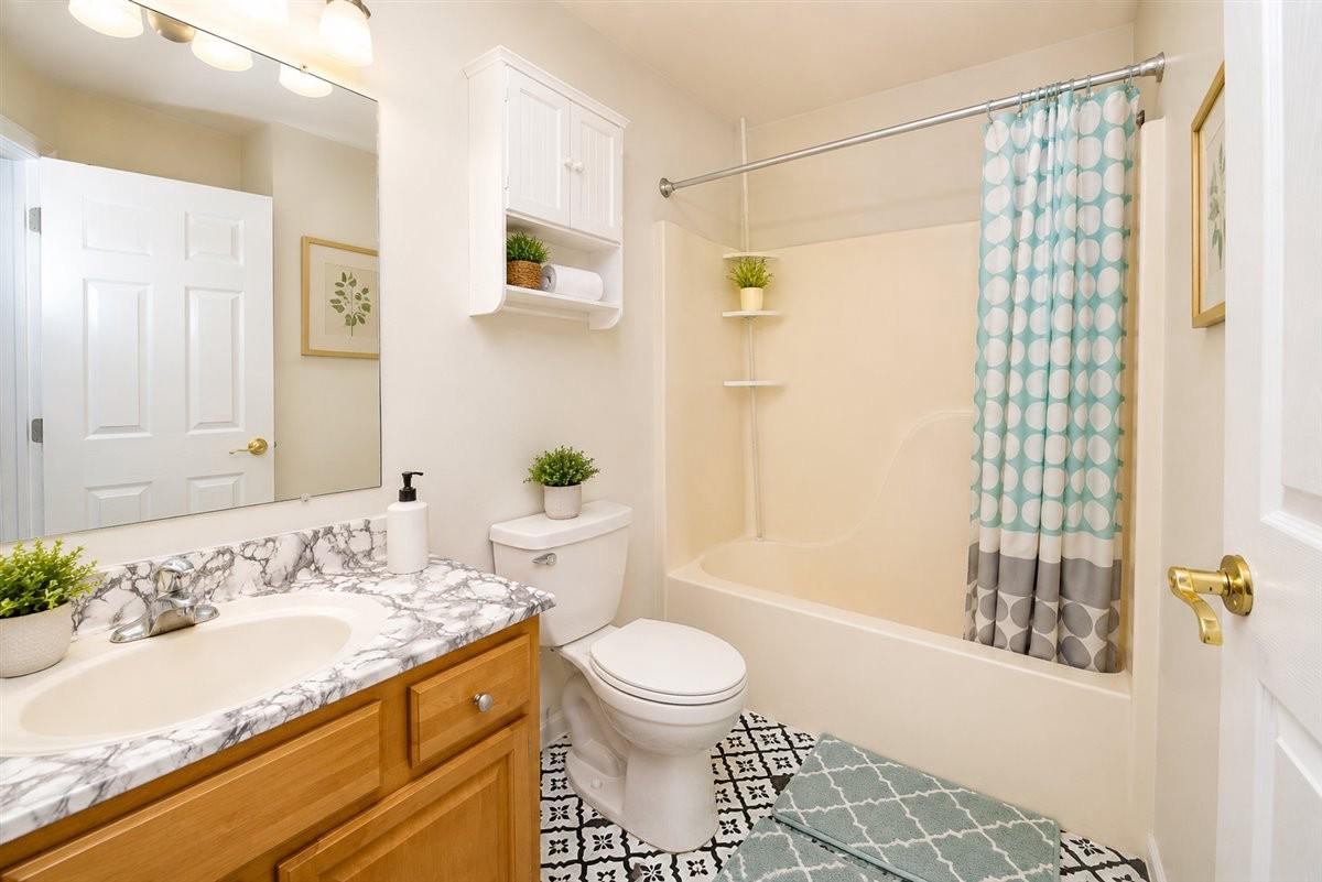 FARMBROOK - Residential
