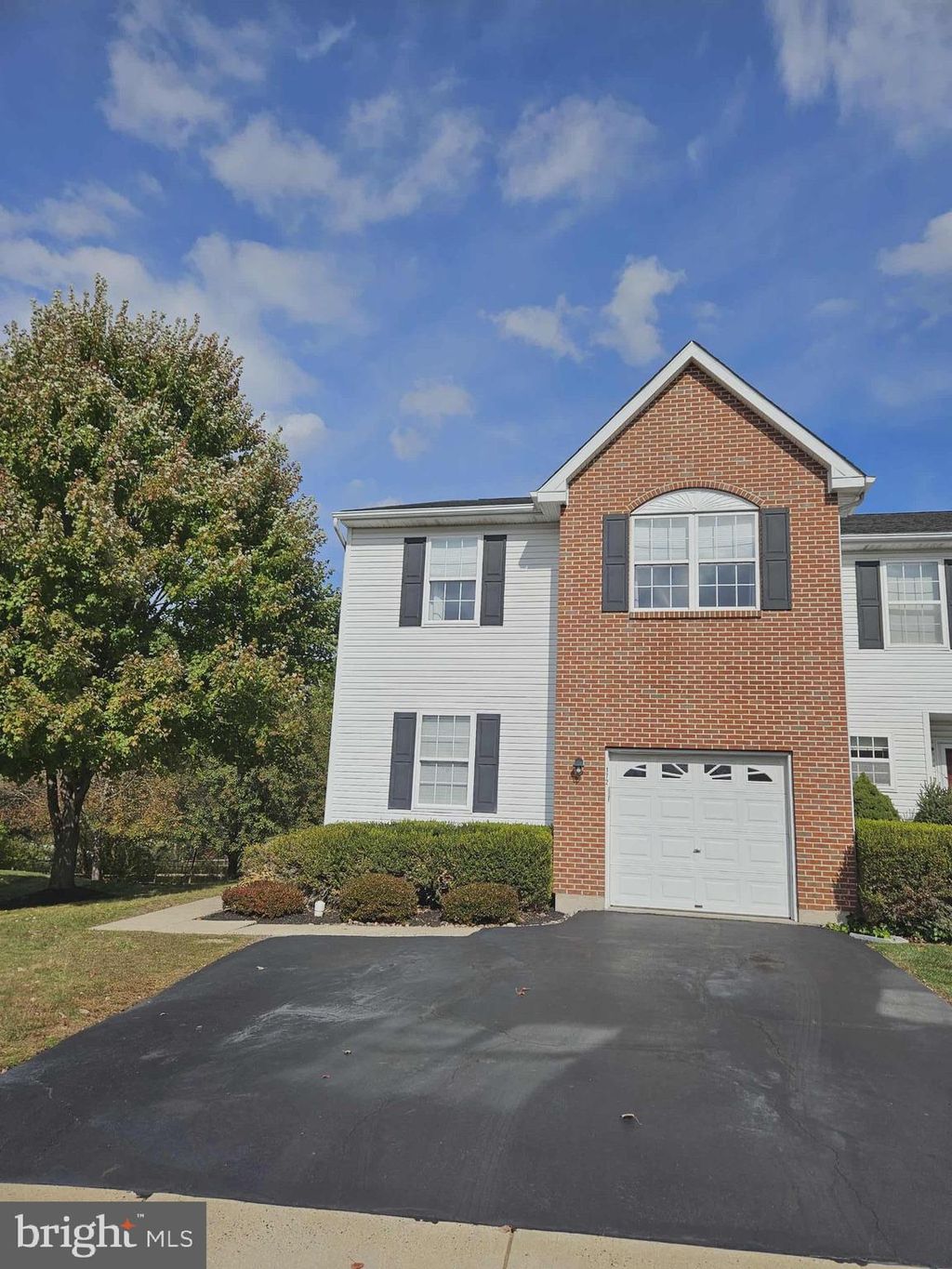 Photo of 172 Hampshire Drive, SELLERSVILLE, PA 18960 (MLS # PABU2101504)