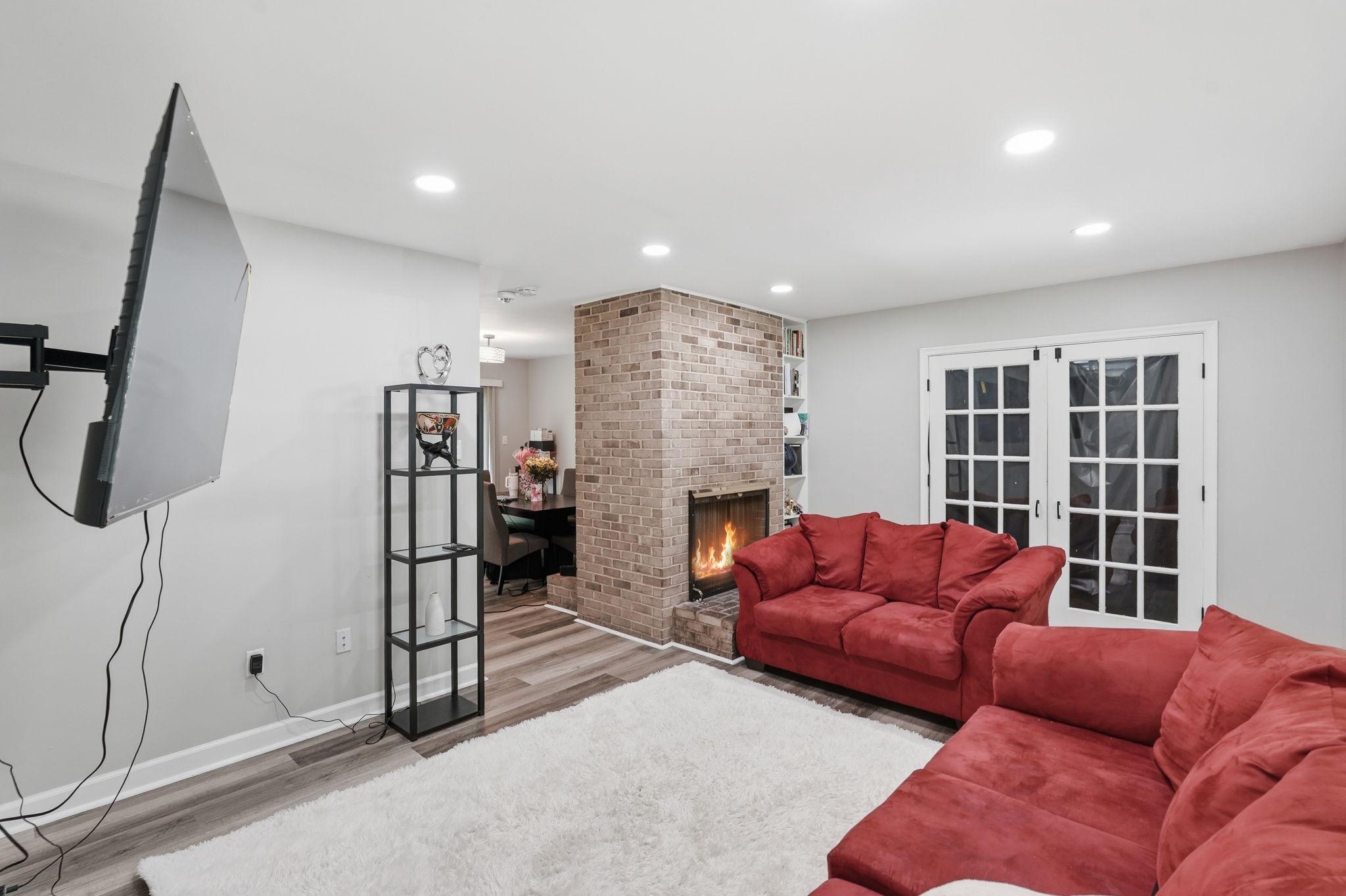 9707 MUIRFIELD DRIVE
