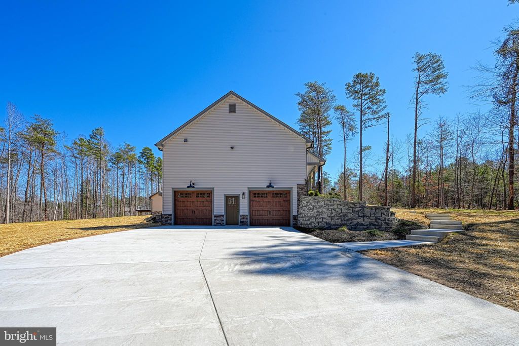 listing image 73