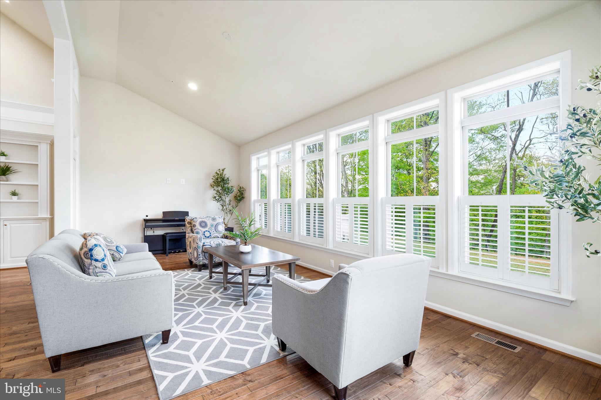 WORMANS MILL - Residential