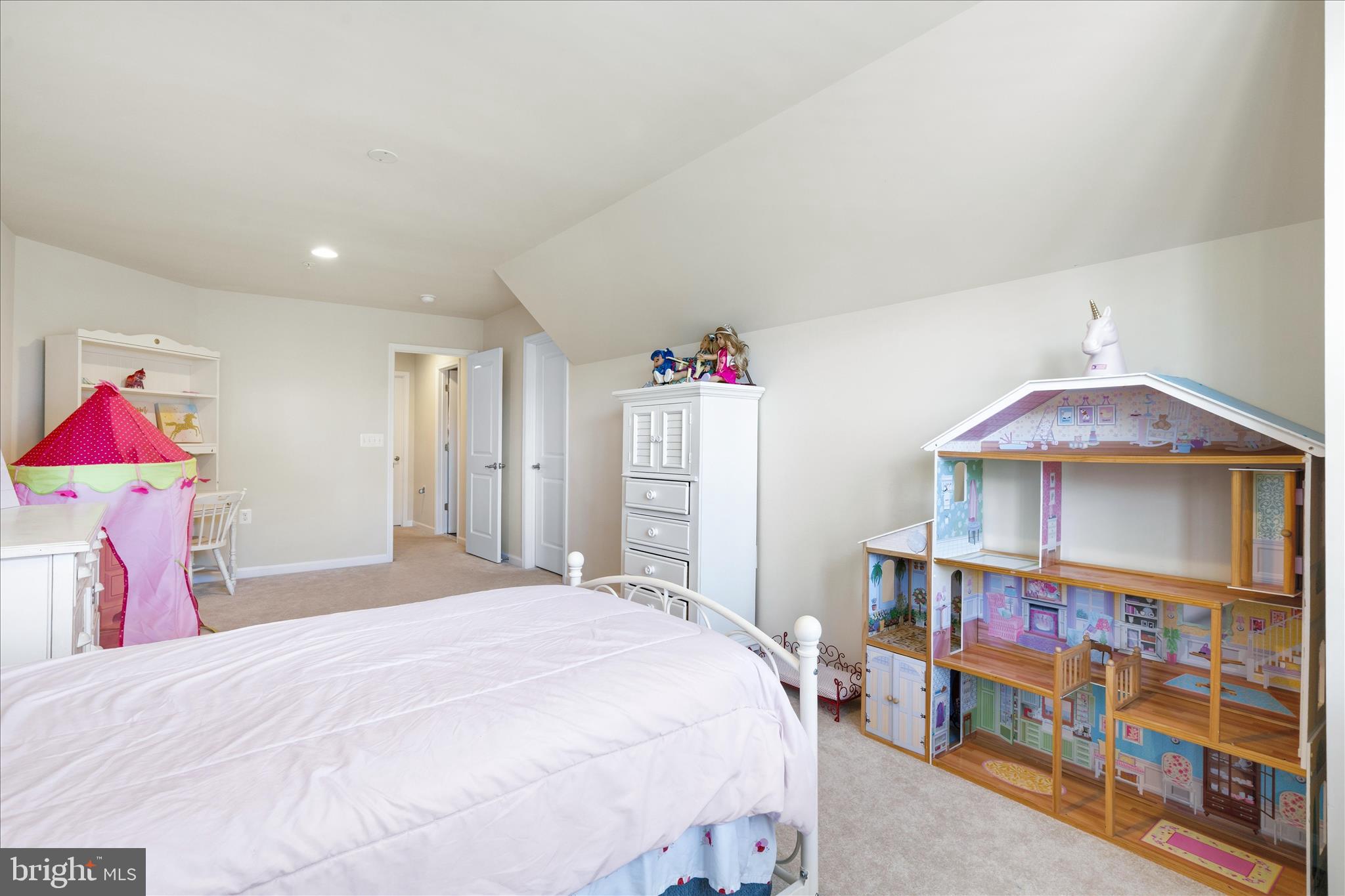 WORMANS MILL - Residential