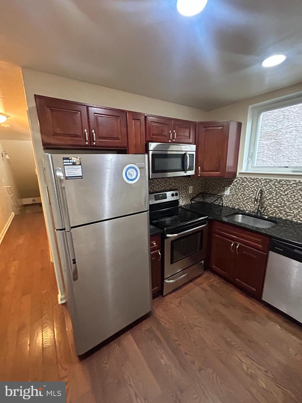 1813 W BERKS STREET 1