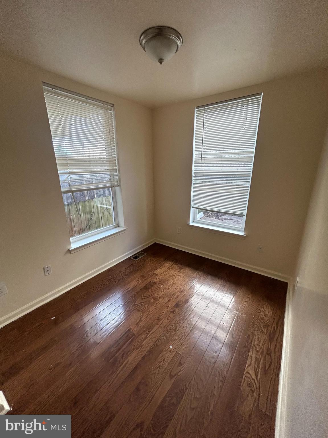 1813 W BERKS STREET 1