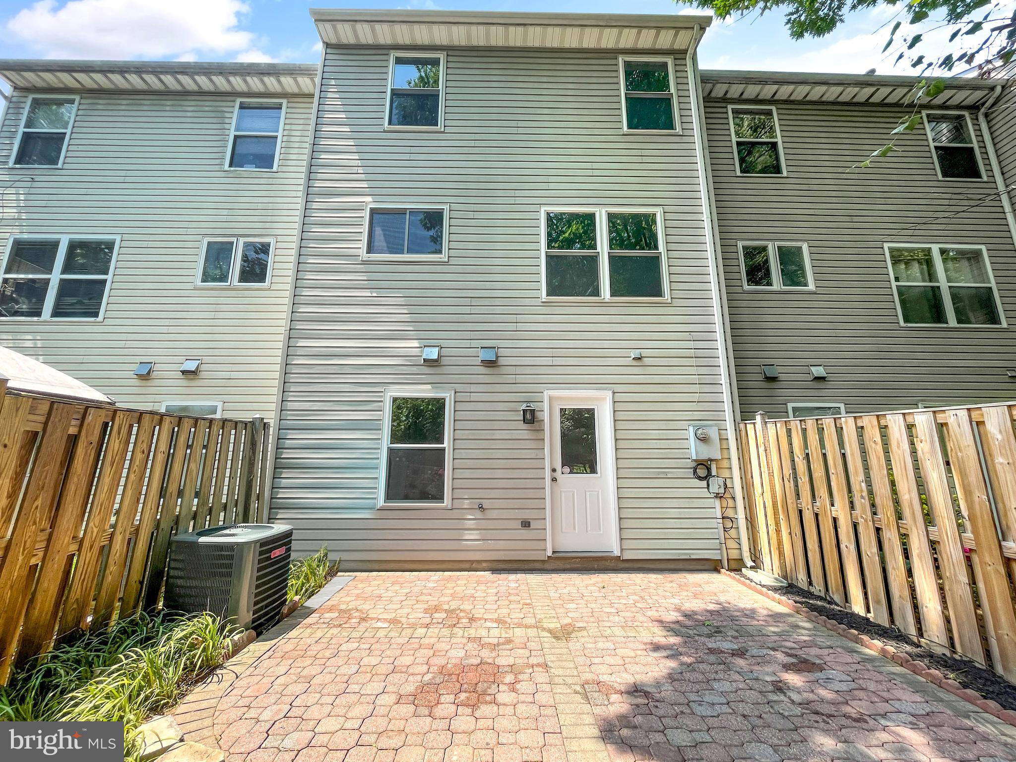 ARMISTEAD PARK - Residential