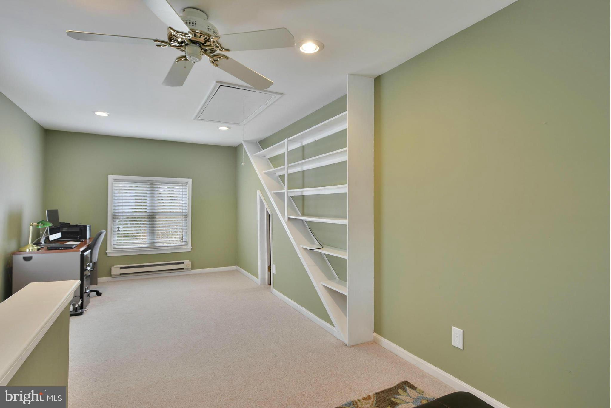 WOODSIDE HILLS - Residential