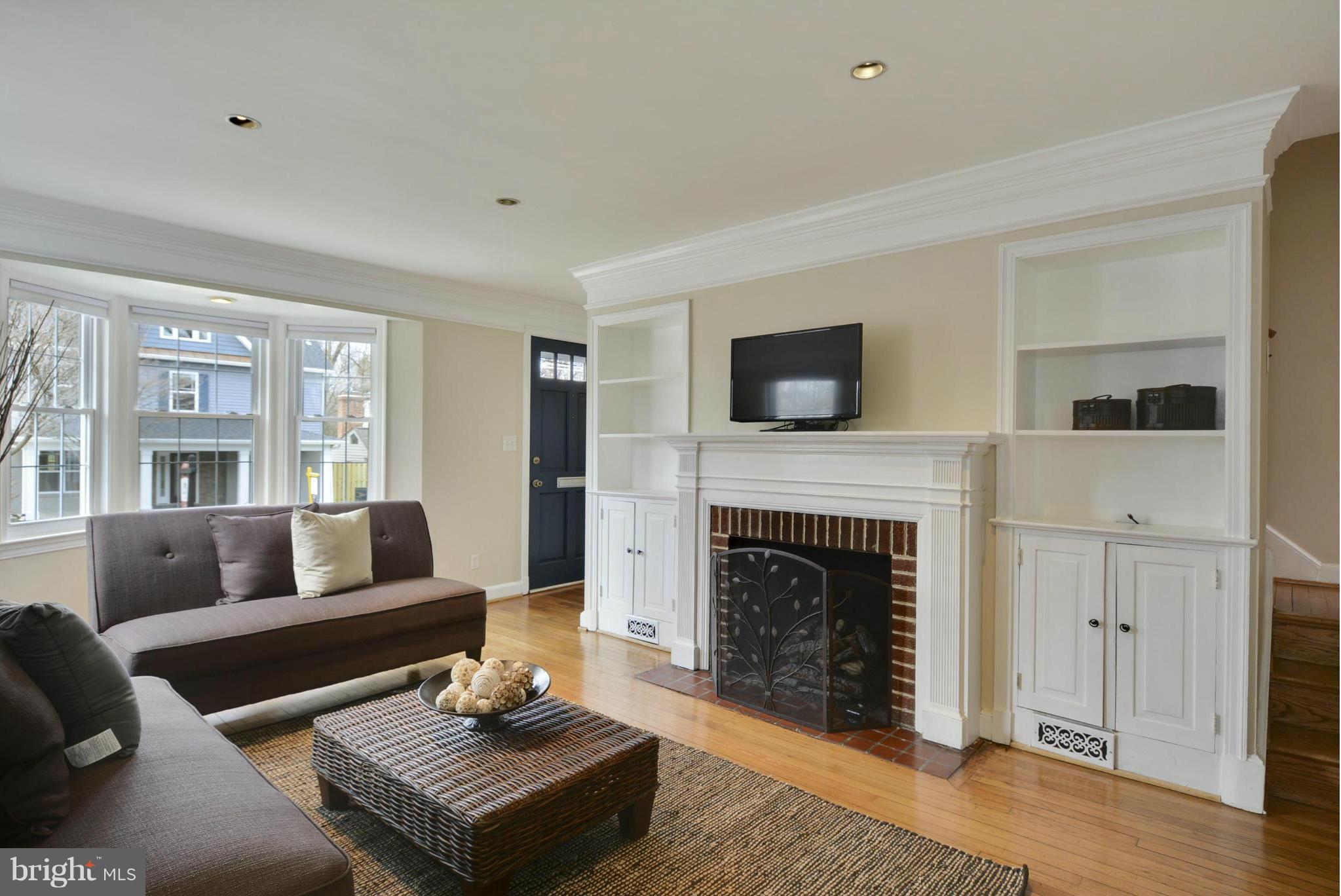 WOODSIDE HILLS - Residential