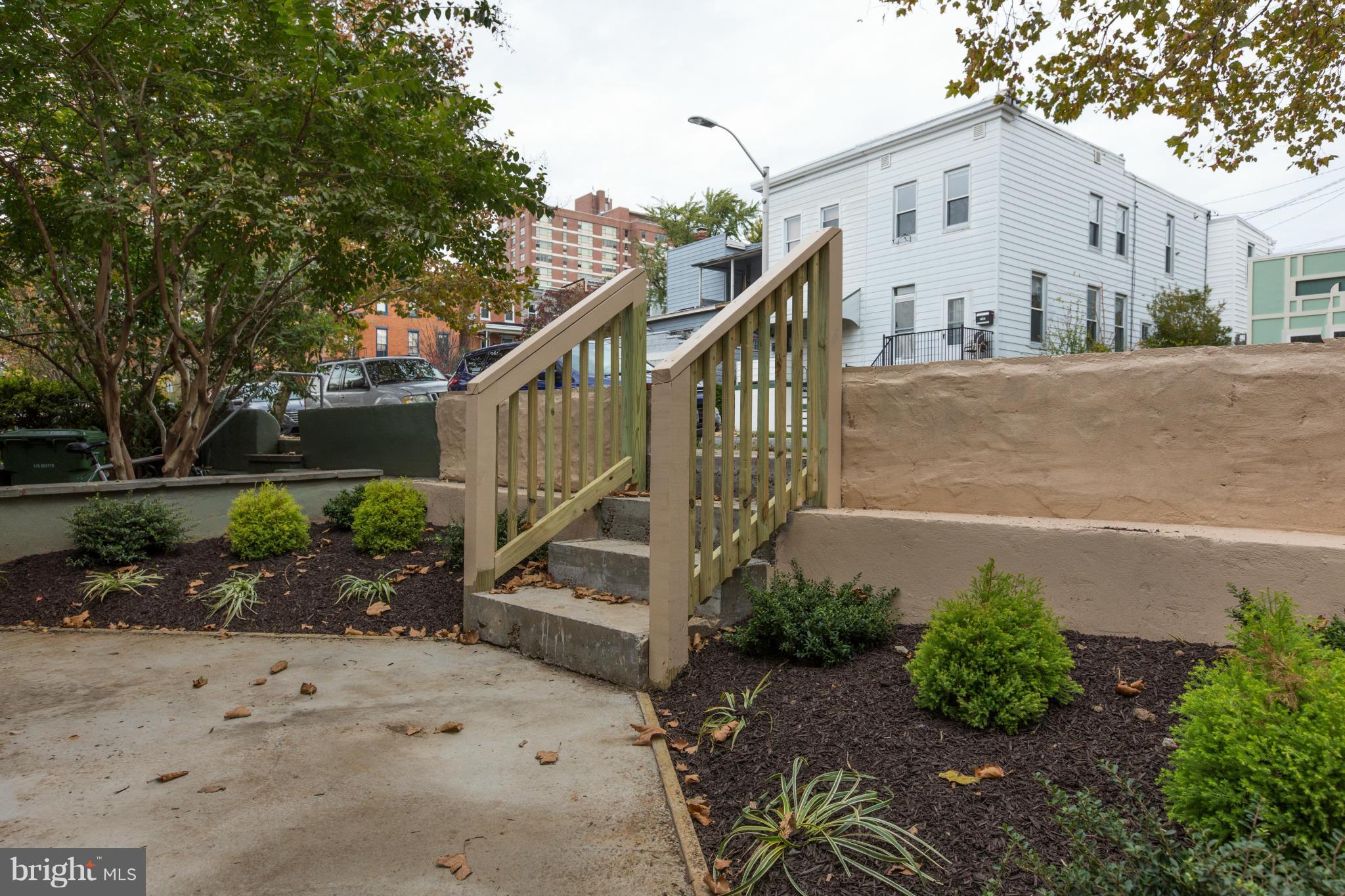 HAMPDEN HISTORIC DISTRICT - Residential