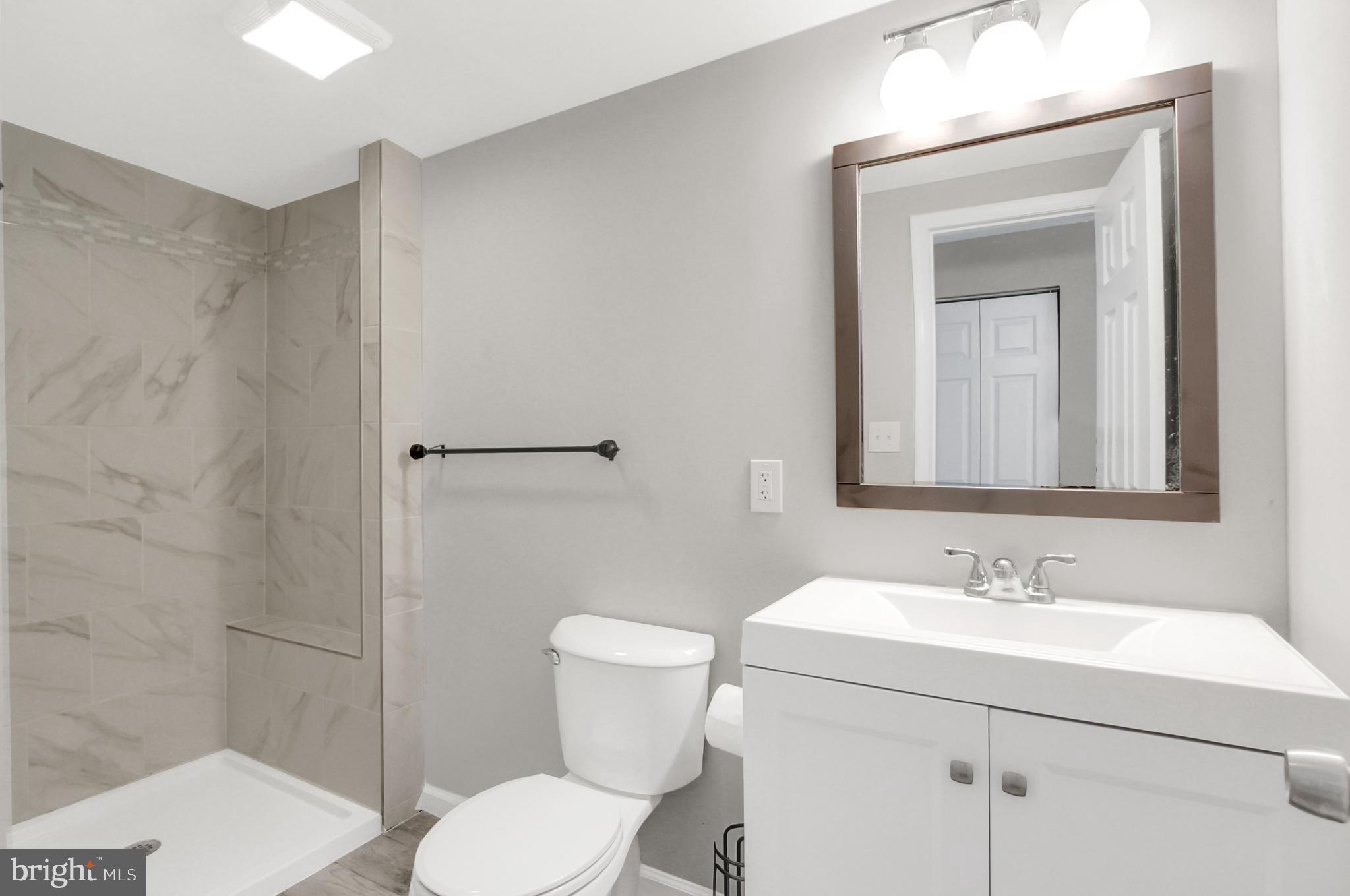 CRESTWOOD ACRES - Residential