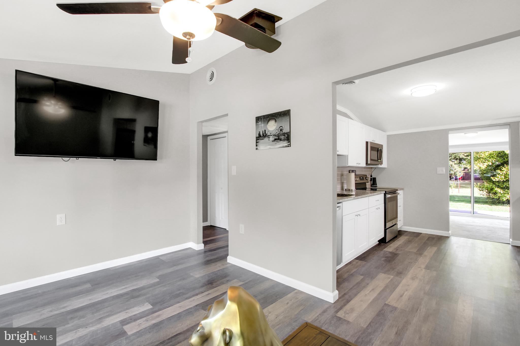 CRESTWOOD ACRES - Residential