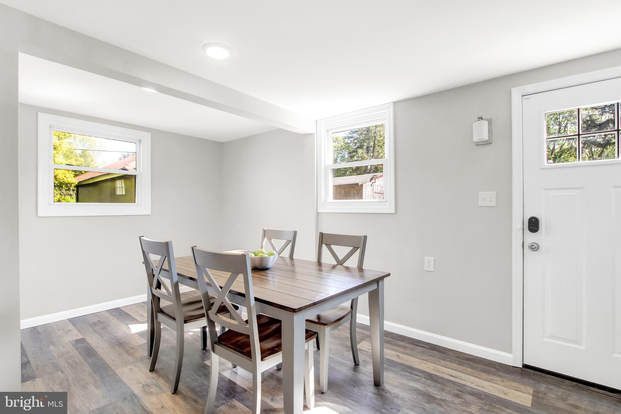 CRESTWOOD ACRES - Residential