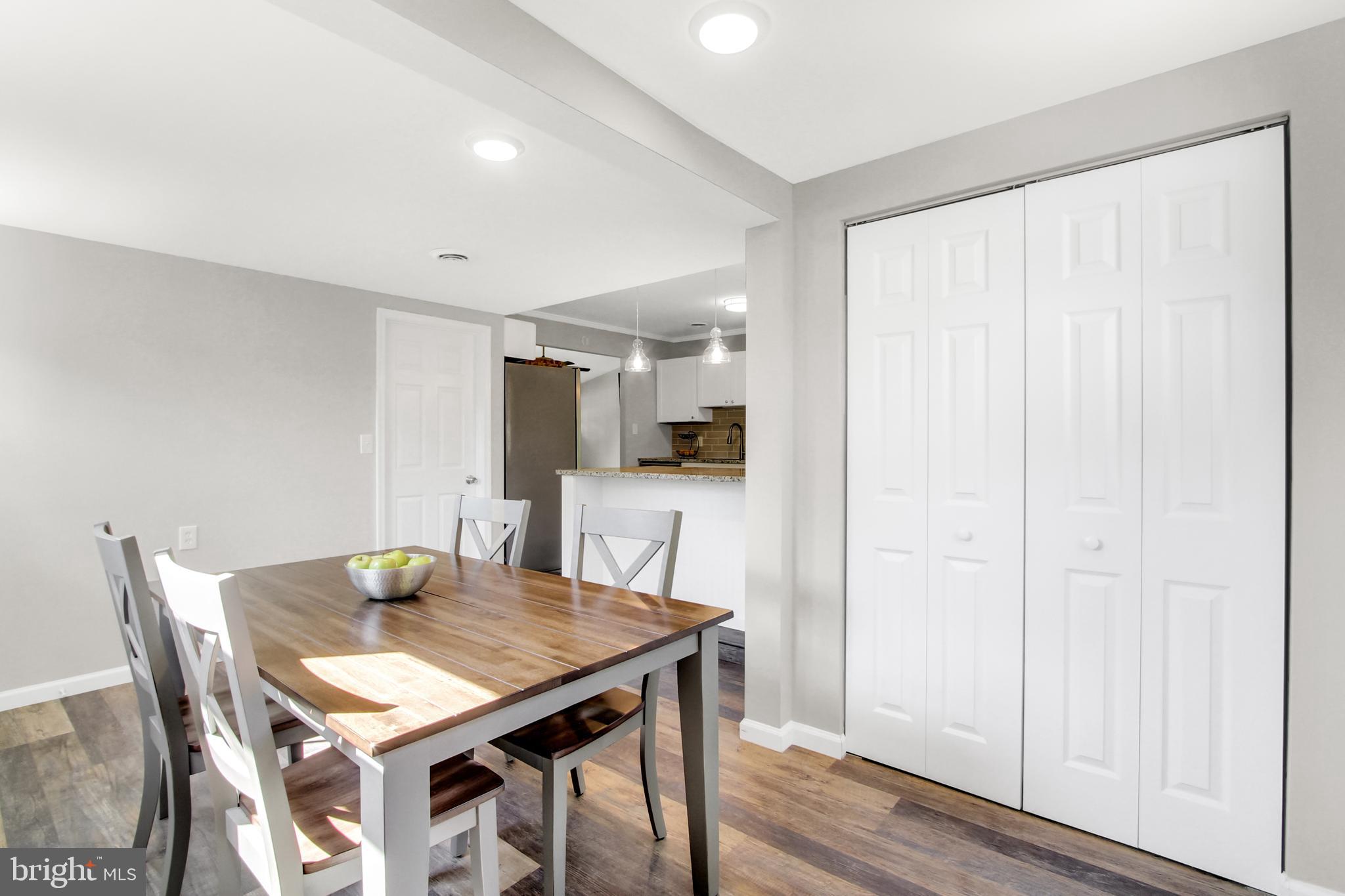 CRESTWOOD ACRES - Residential