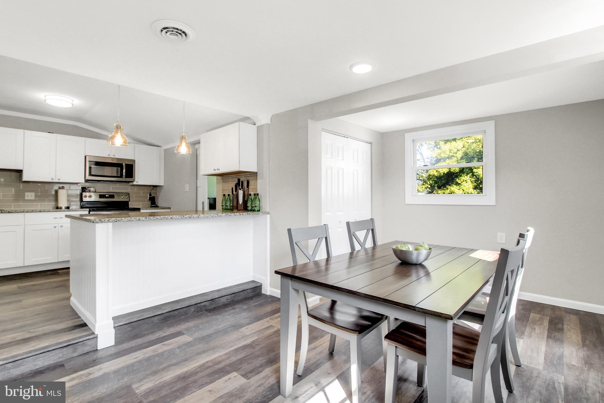 CRESTWOOD ACRES - Residential