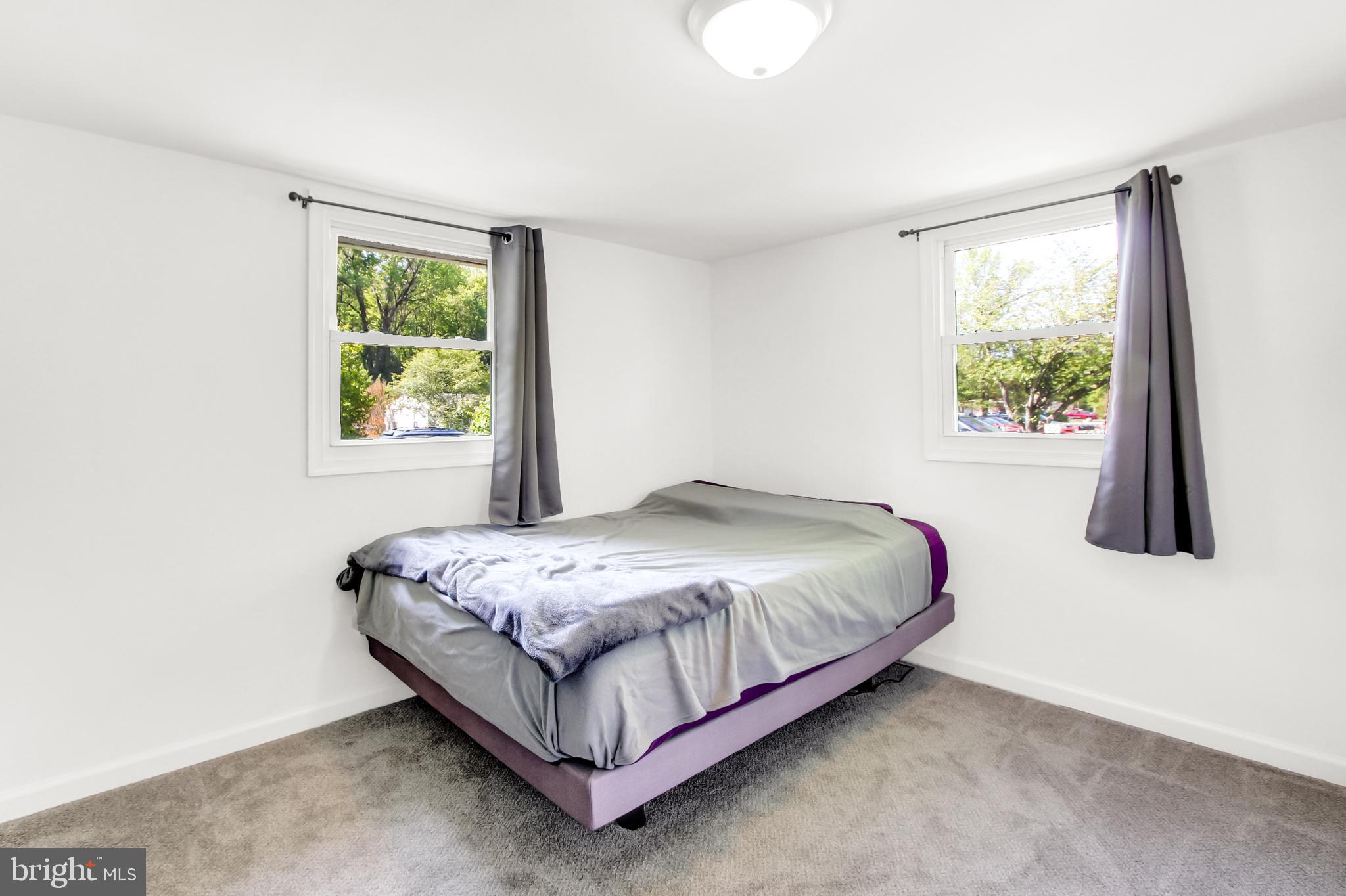 CRESTWOOD ACRES - Residential