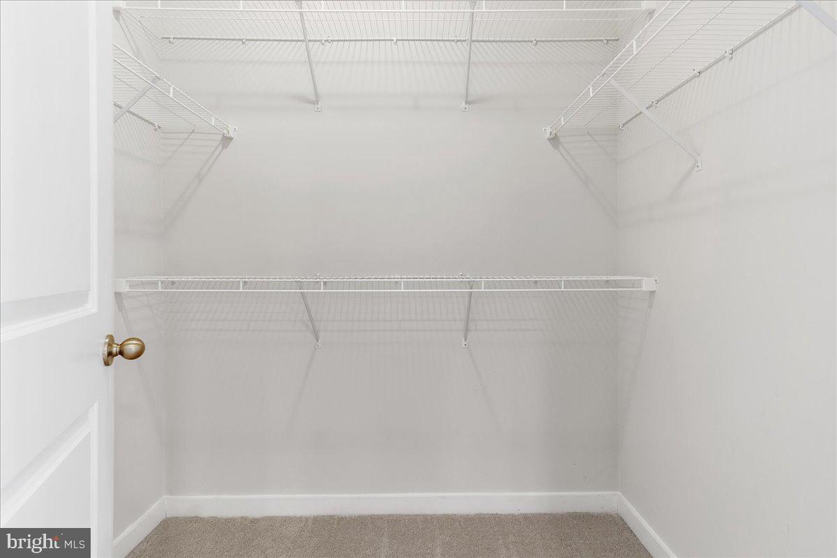 VILLAGES OF URBANA - Residential Lease