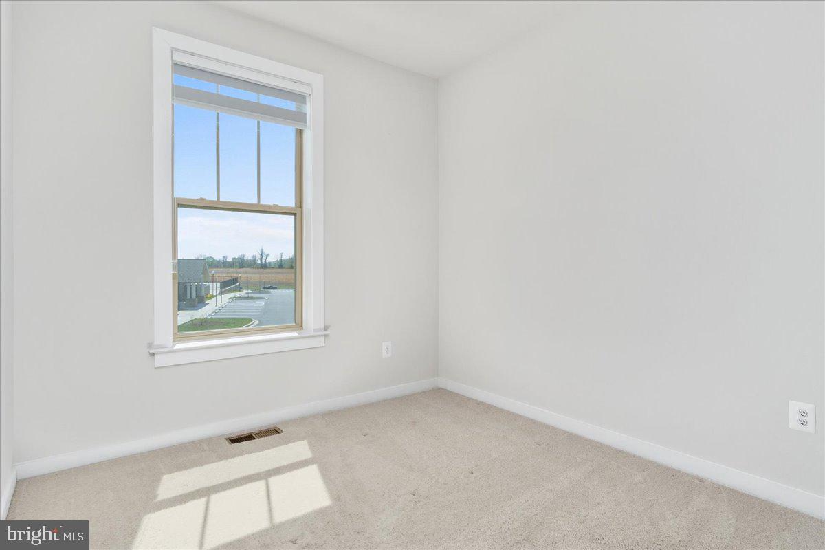 VILLAGES OF URBANA - Residential Lease