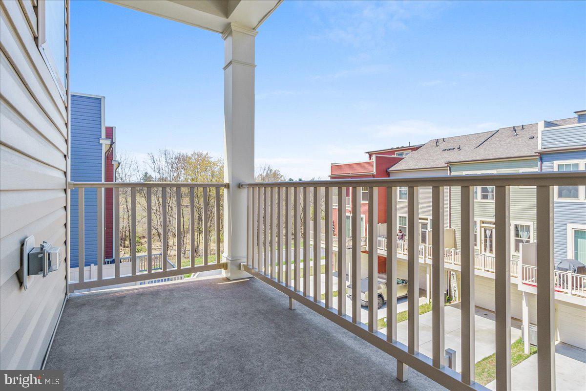 VILLAGES OF URBANA - Residential Lease