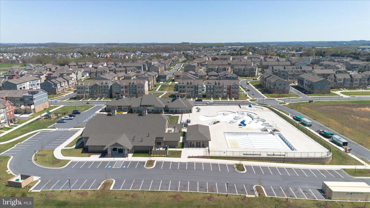 VILLAGES OF URBANA - Residential Lease