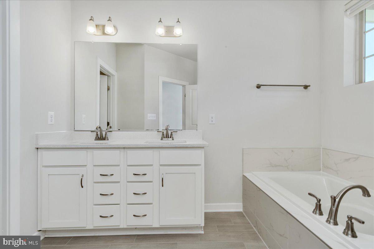 VILLAGES OF URBANA - Residential Lease